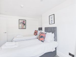 Bedroom- click for photo gallery